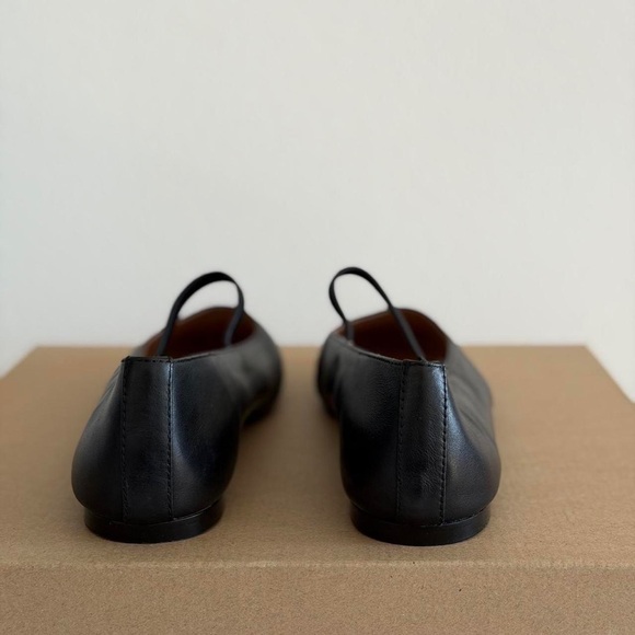 Madewell The Greta Ballet Flat in True Black, Size 10 - Picture 5 of 9
